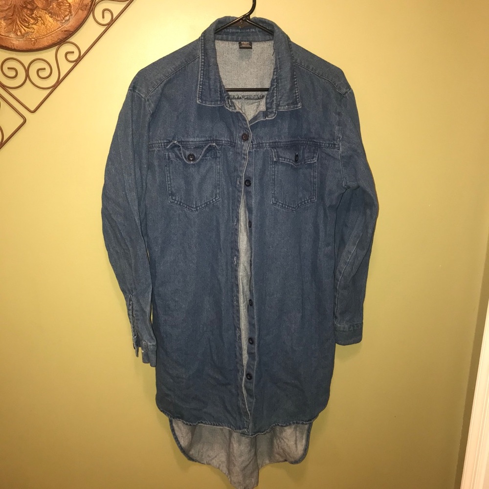 Red fox Denim High/Low Button-up Sz Large